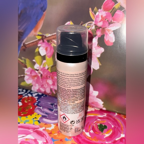 Bumble and bumble Bb. Pret-a-Powder Tres Invisible Dry Shampoo Normal Oily Hair - Picture 2 of 7